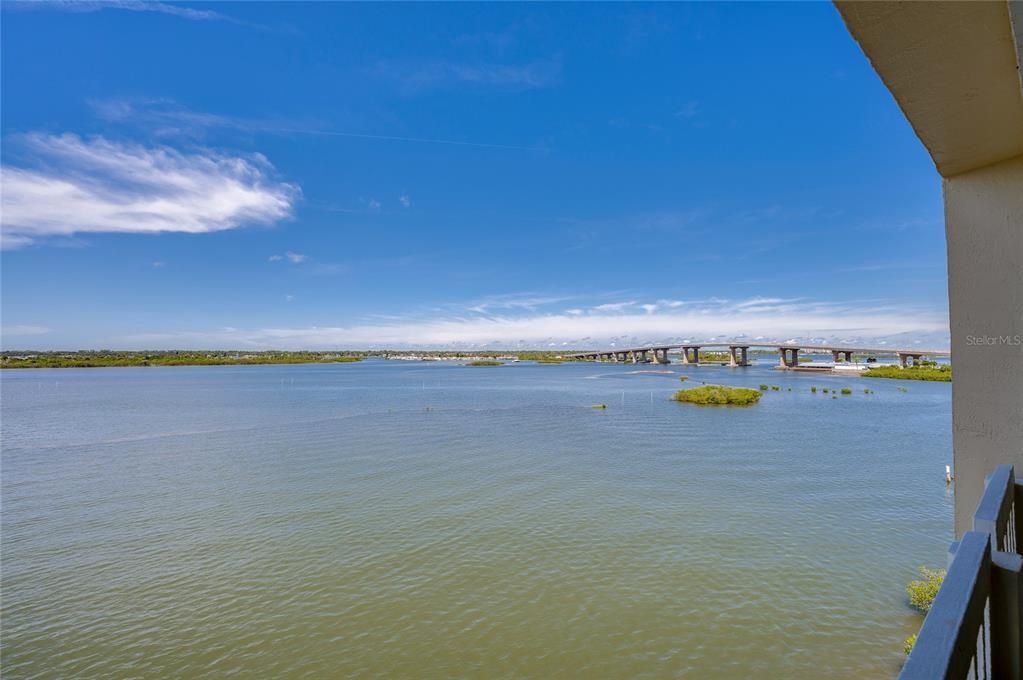 合同活跃: $330,000 (3 贝兹, 2 浴室, 1495 平方英尺)