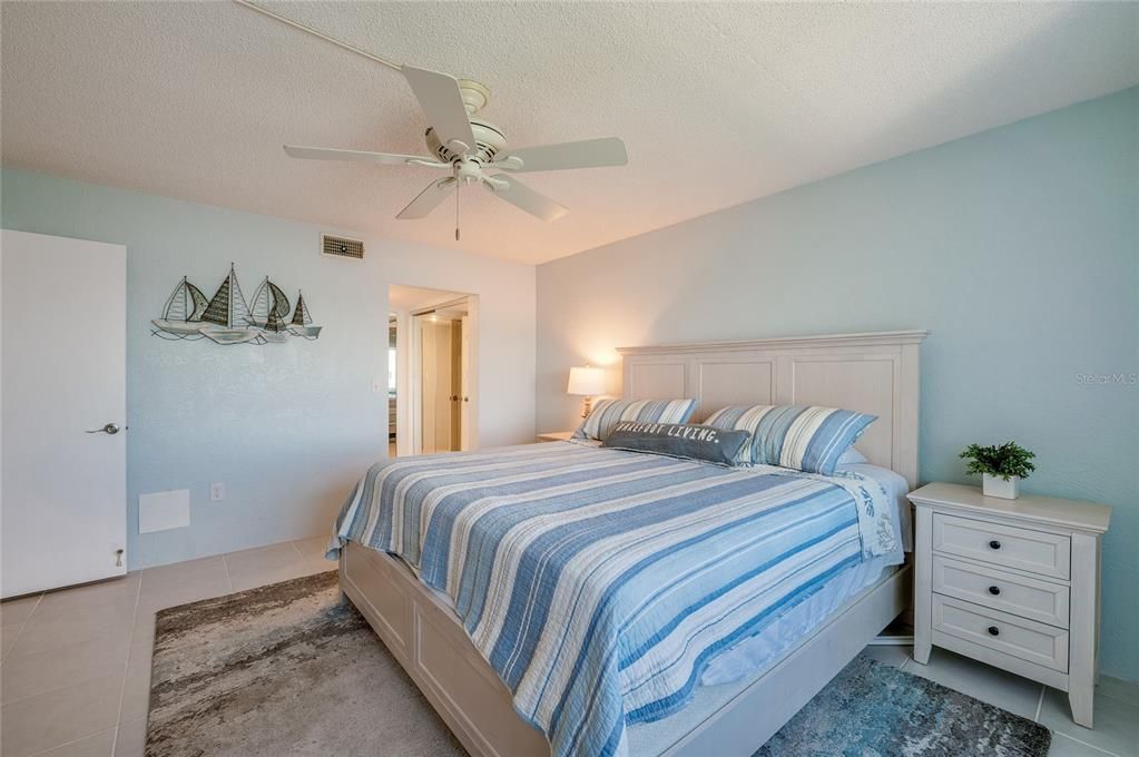 合同活跃: $330,000 (3 贝兹, 2 浴室, 1495 平方英尺)