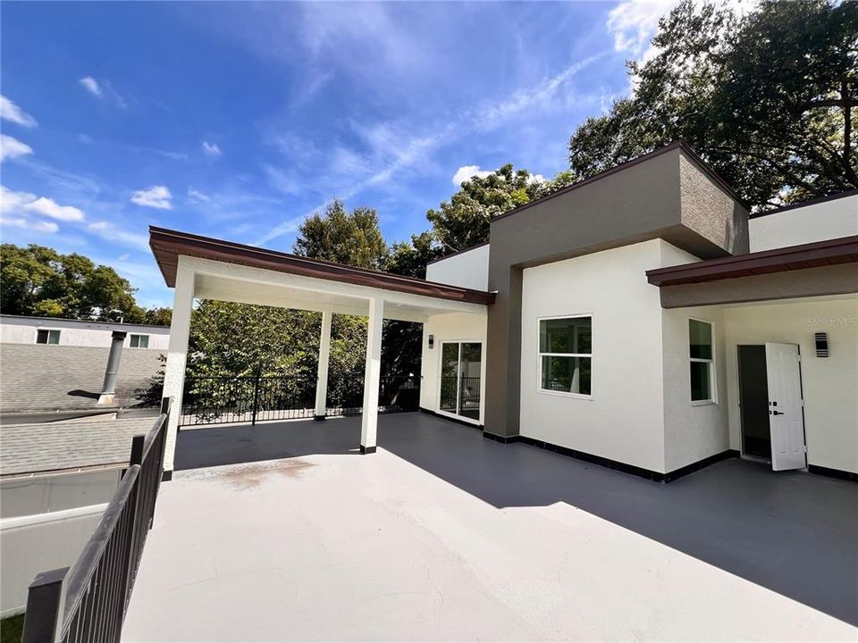 Active With Contract: $3,199 (4 beds, 2 baths, 1882 Square Feet)