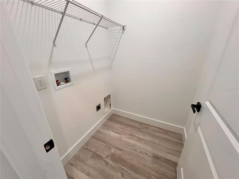 Active With Contract: $3,199 (4 beds, 2 baths, 1882 Square Feet)