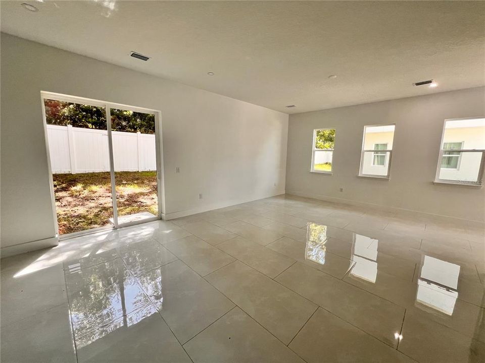 Active With Contract: $3,199 (4 beds, 2 baths, 1882 Square Feet)