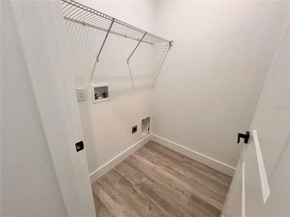 Active With Contract: $3,199 (4 beds, 2 baths, 1882 Square Feet)