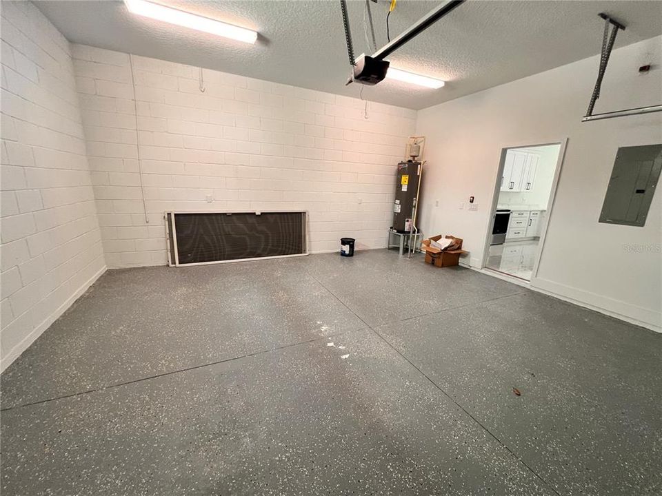 Active With Contract: $3,199 (4 beds, 2 baths, 1882 Square Feet)