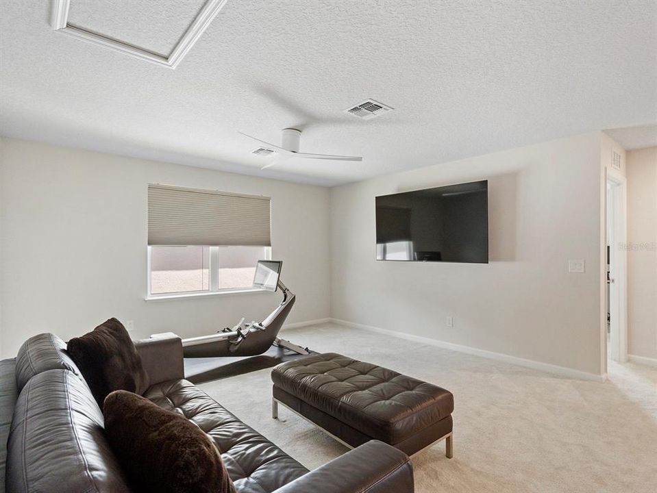 En Venta: $649,000 (3 camas, 2 baños, 2866 Pies cuadrados)