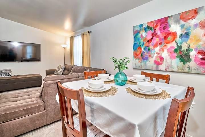 En Renta: $2,700 (4 camas, 2 baños, 1349 Pies cuadrados)