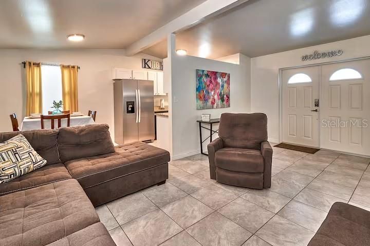 En Renta: $2,700 (4 camas, 2 baños, 1349 Pies cuadrados)