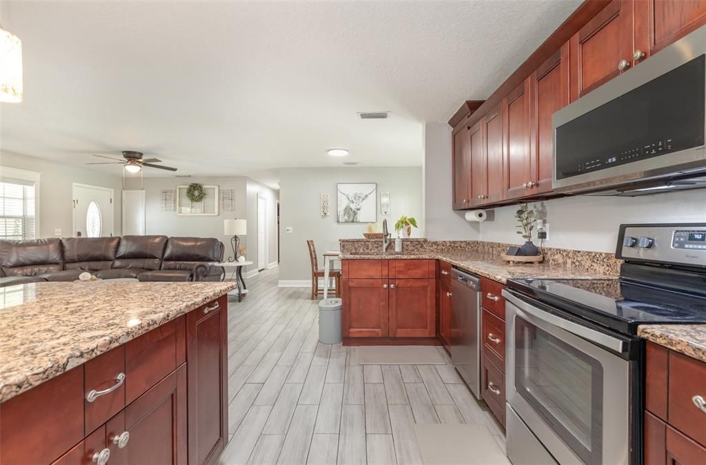 На продажу: $540,000 (4 спален, 3 ванн, 2225 Квадратных фут)