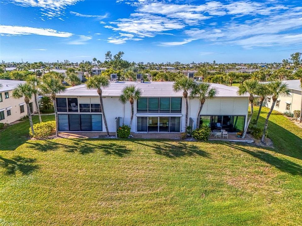 For Sale: $709,900 (2 beds, 2 baths, 1458 Square Feet)