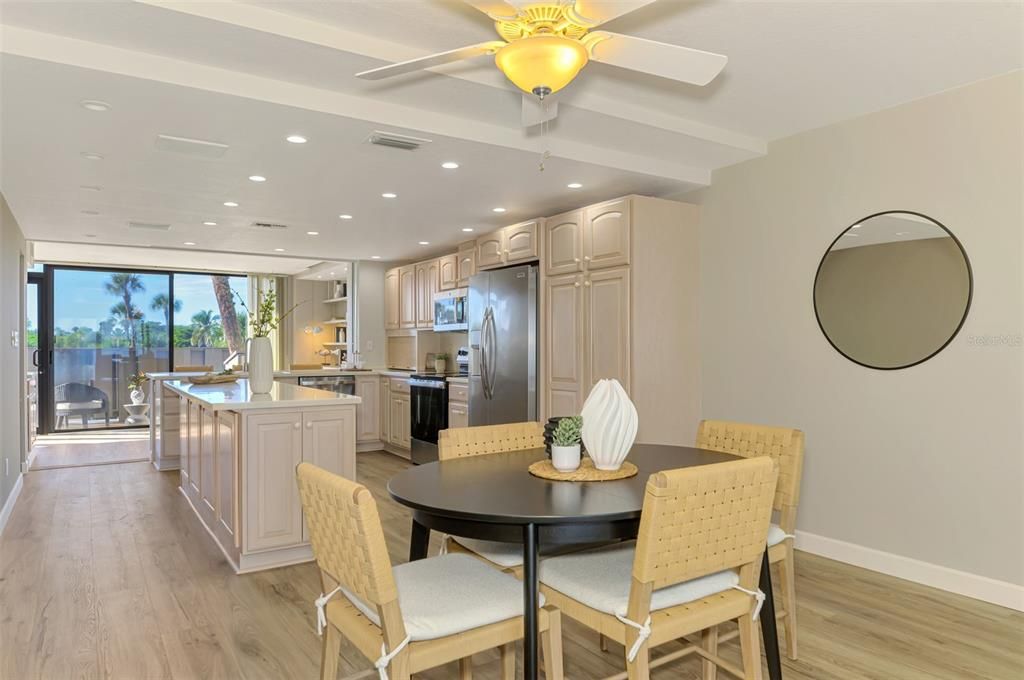 For Sale: $709,900 (2 beds, 2 baths, 1458 Square Feet)