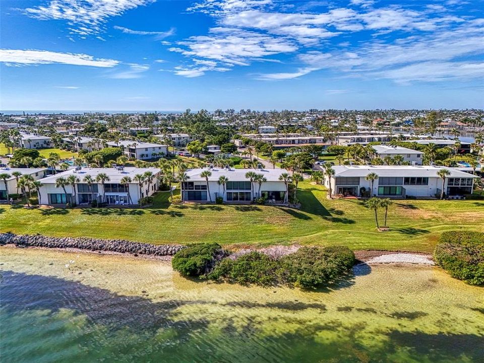 For Sale: $709,900 (2 beds, 2 baths, 1458 Square Feet)