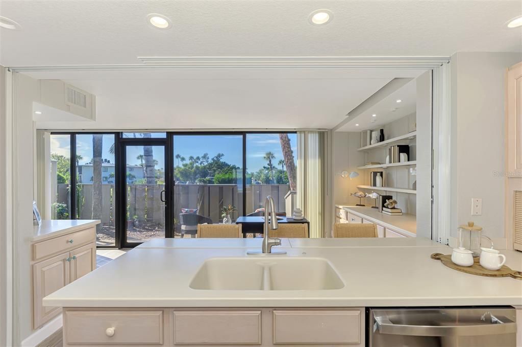 For Sale: $709,900 (2 beds, 2 baths, 1458 Square Feet)