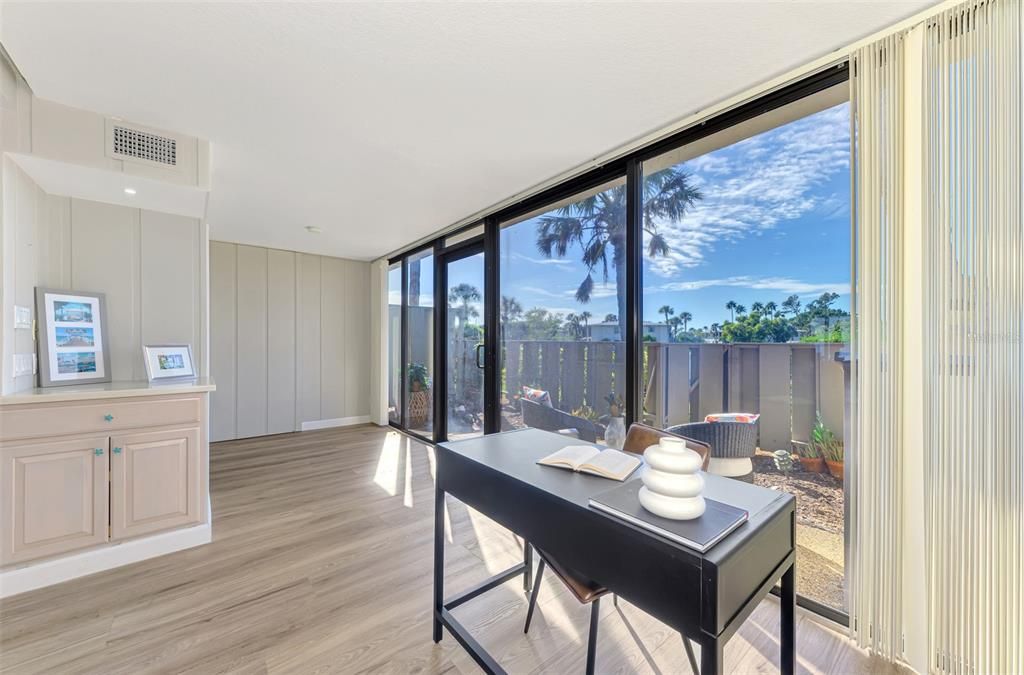 For Sale: $709,900 (2 beds, 2 baths, 1458 Square Feet)