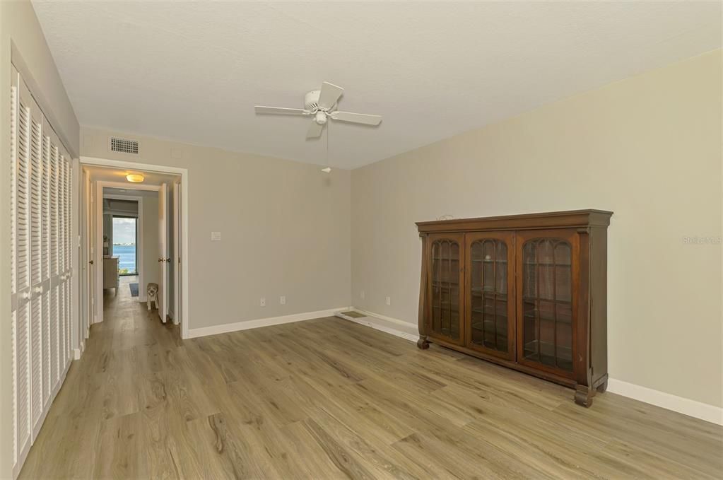 For Sale: $709,900 (2 beds, 2 baths, 1458 Square Feet)