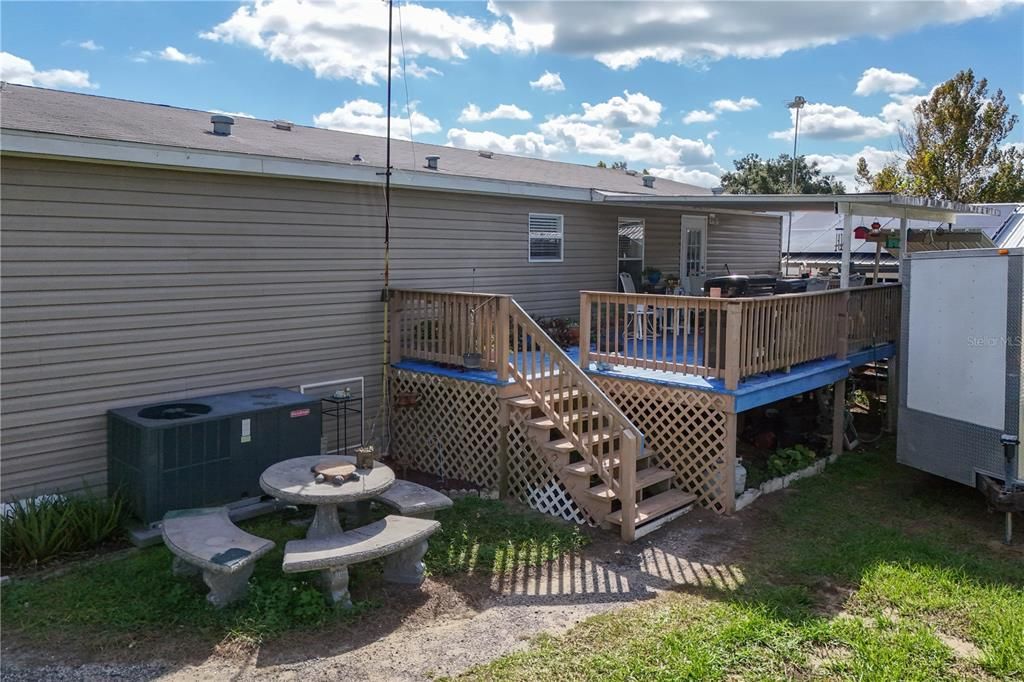 For Sale: $250,000 (4 beds, 2 baths, 1399 Square Feet)