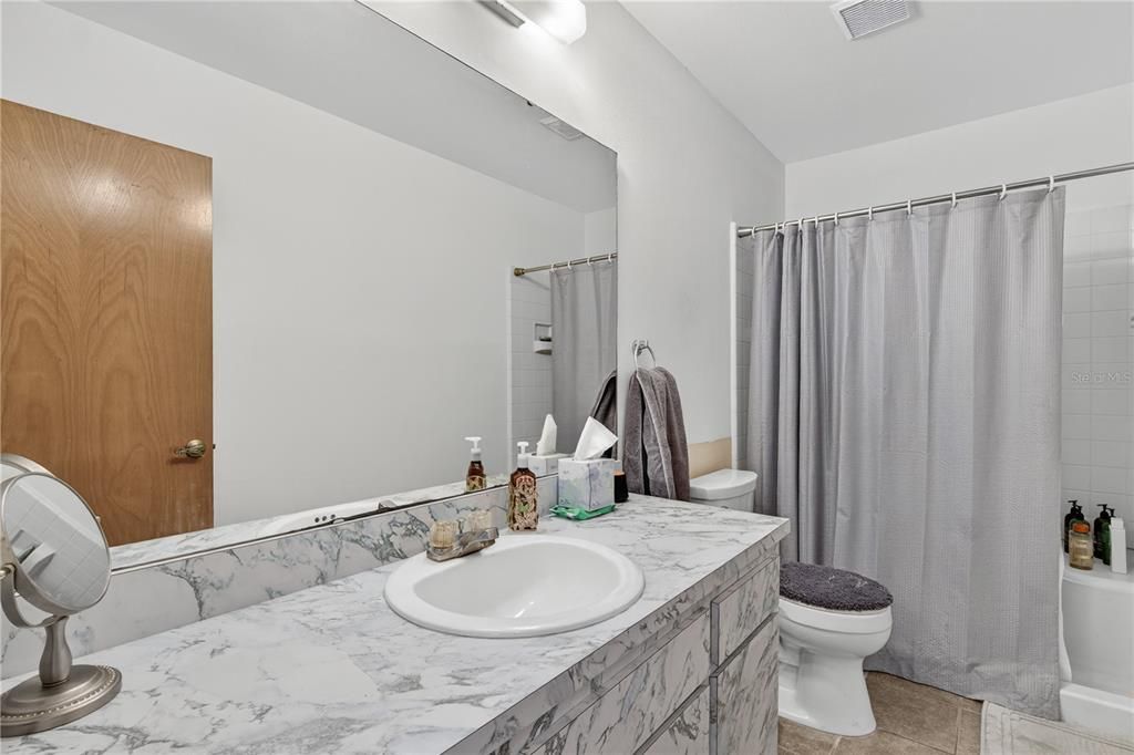 En Venta: $329,900 (2 camas, 1 baños, 1040 Pies cuadrados)