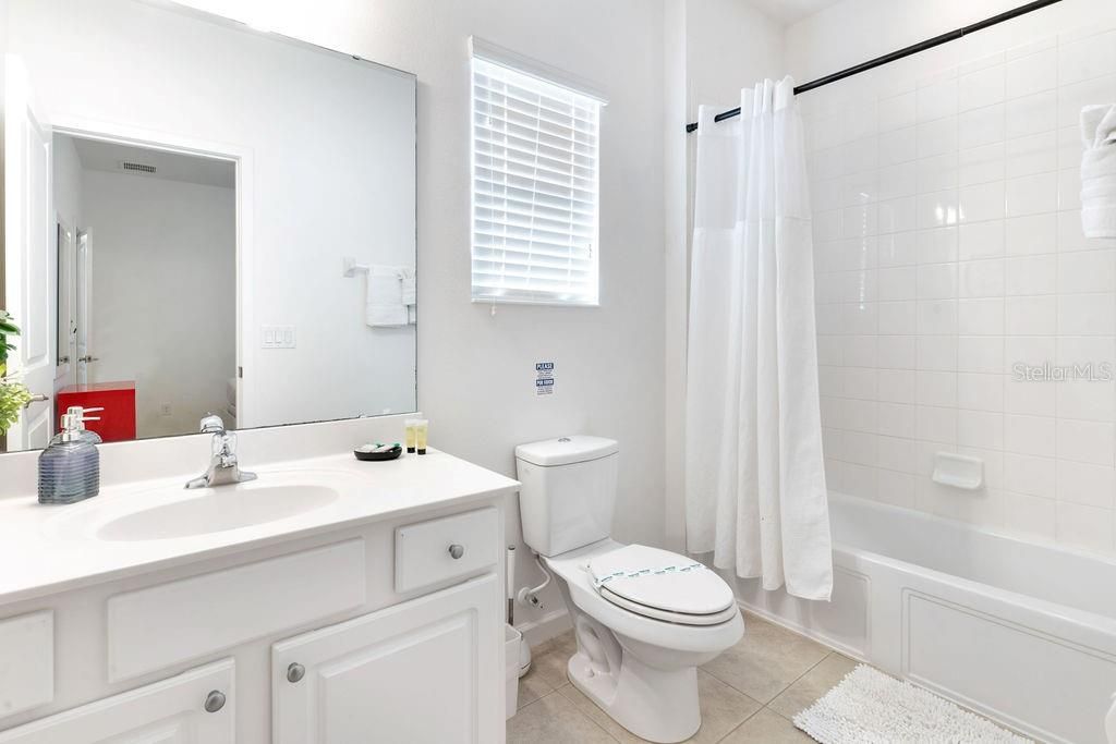 待售: $669,900 (6 贝兹, 6 浴室, 3451 平方英尺)