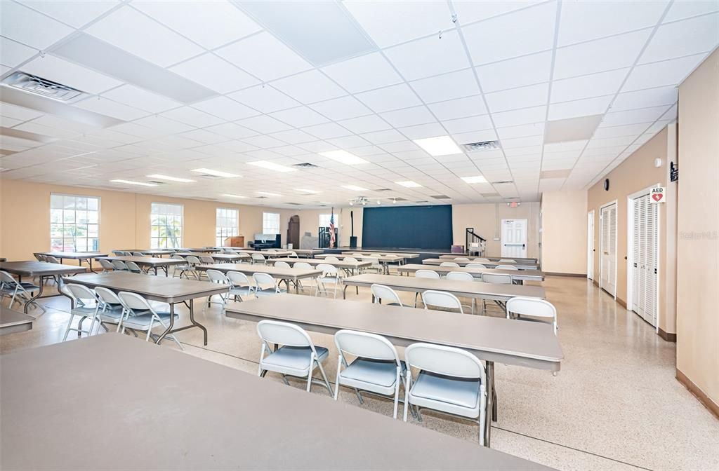 Active With Contract: $192,000 (2 beds, 2 baths, 1096 Square Feet)