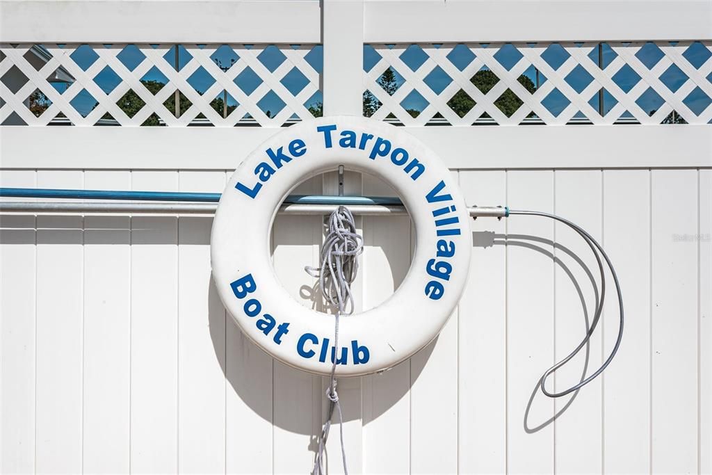 Active With Contract: $192,000 (2 beds, 2 baths, 1096 Square Feet)