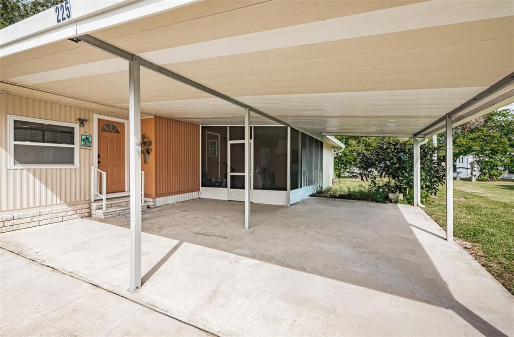 Active With Contract: $192,000 (2 beds, 2 baths, 1096 Square Feet)