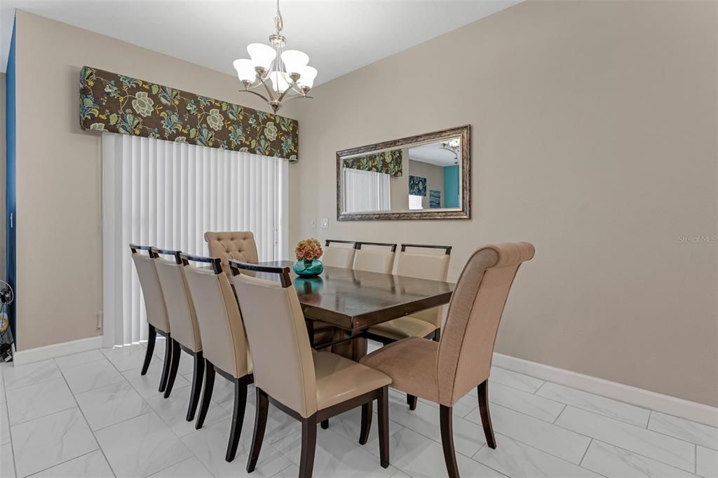 For Sale: $464,900 (4 beds, 3 baths, 1914 Square Feet)