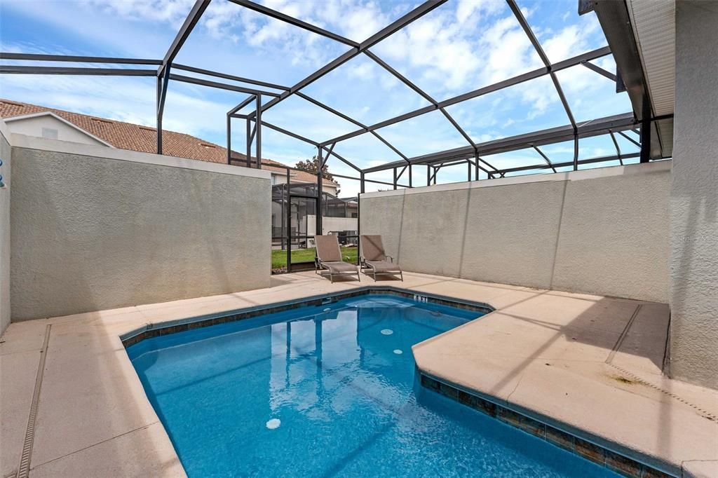 For Sale: $464,900 (4 beds, 3 baths, 1914 Square Feet)