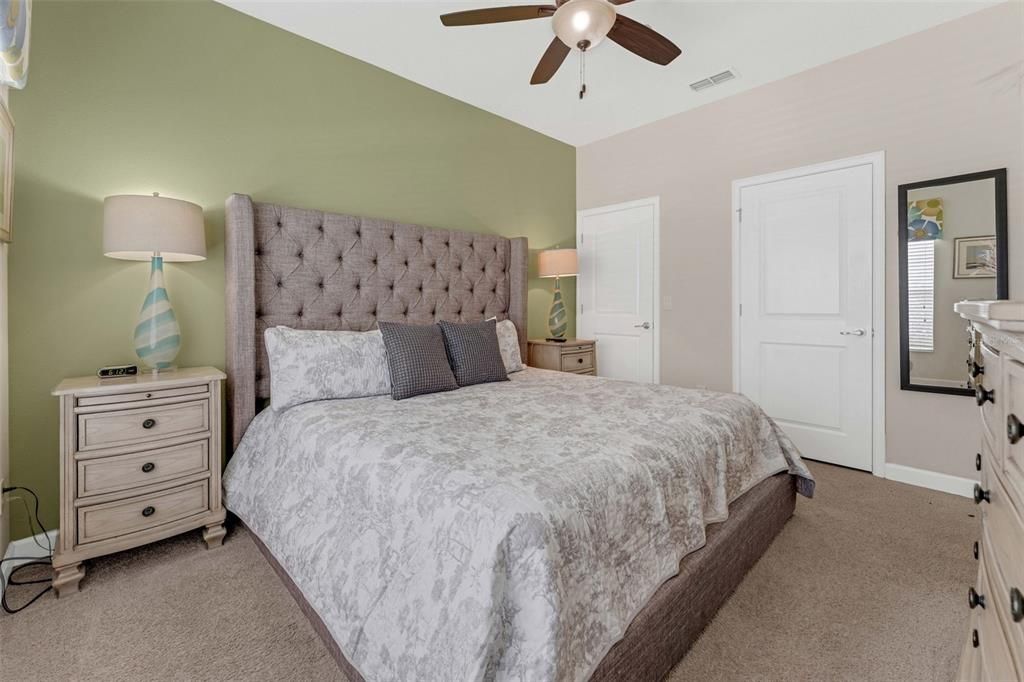 For Sale: $464,900 (4 beds, 3 baths, 1914 Square Feet)