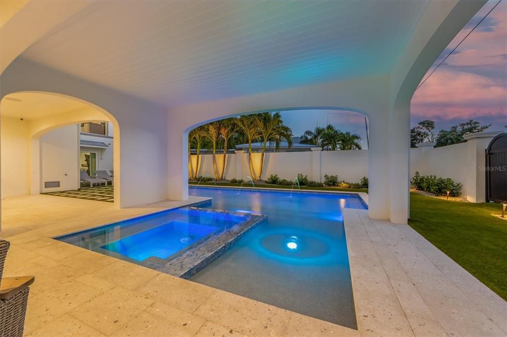 For Sale: $5,995,000 (5 beds, 5 baths, 3400 Square Feet)