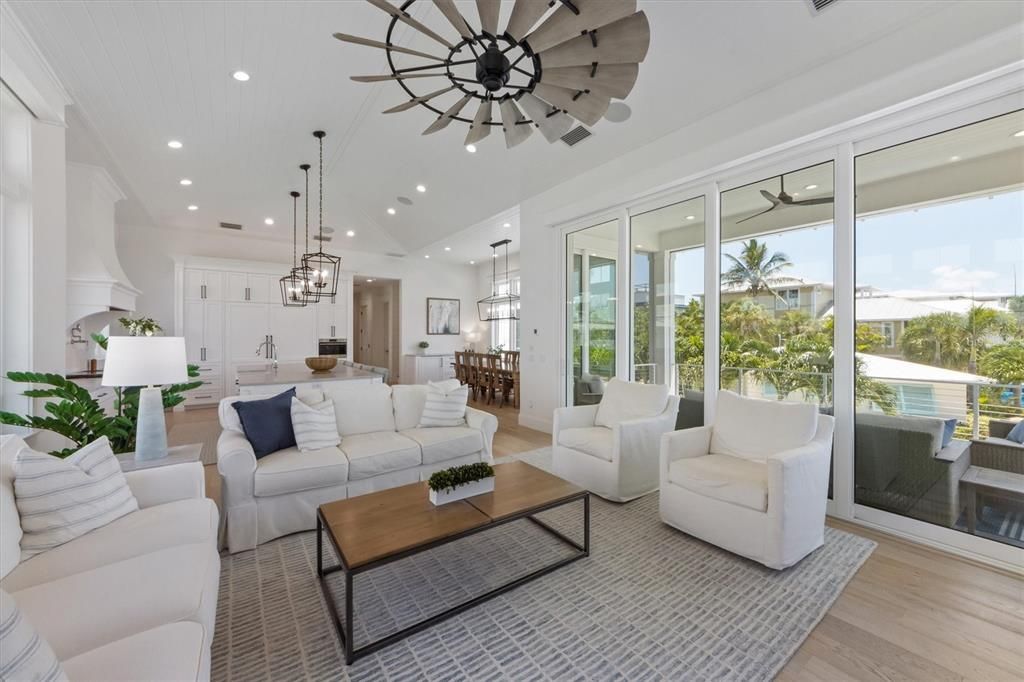 For Sale: $5,995,000 (5 beds, 5 baths, 3400 Square Feet)