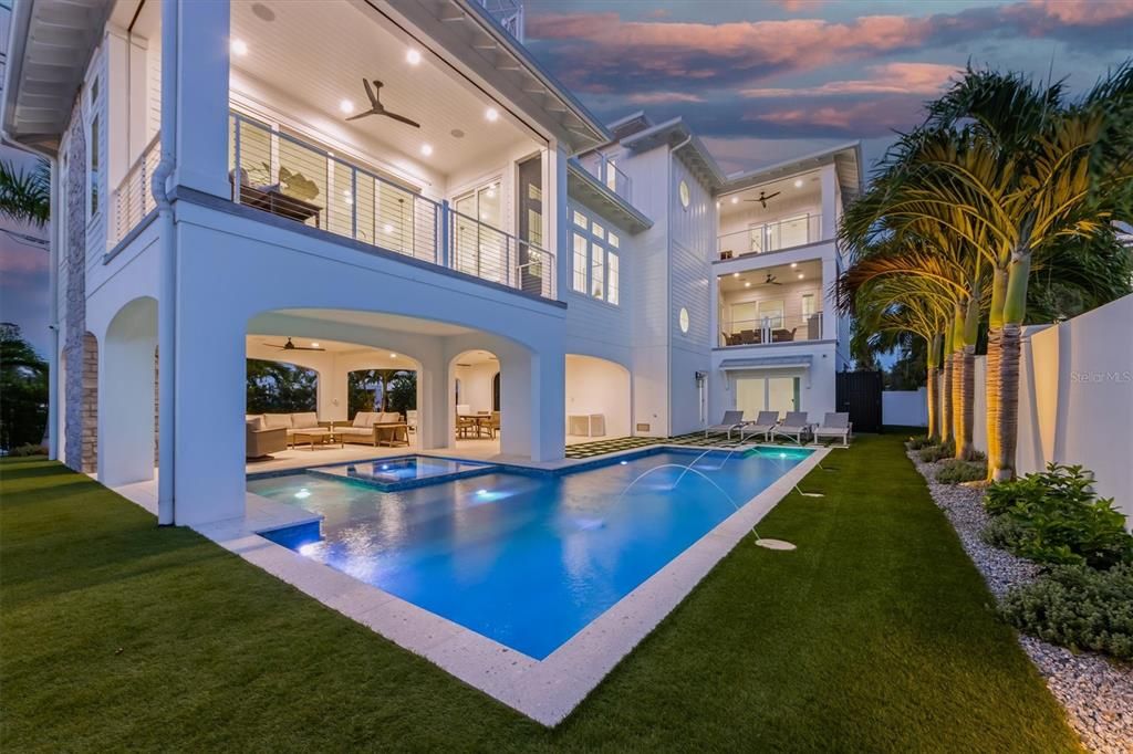 For Sale: $5,995,000 (5 beds, 5 baths, 3400 Square Feet)