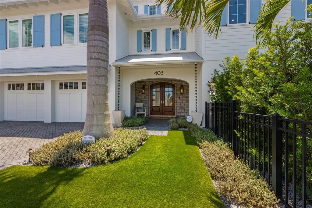 For Sale: $5,995,000 (5 beds, 5 baths, 3400 Square Feet)