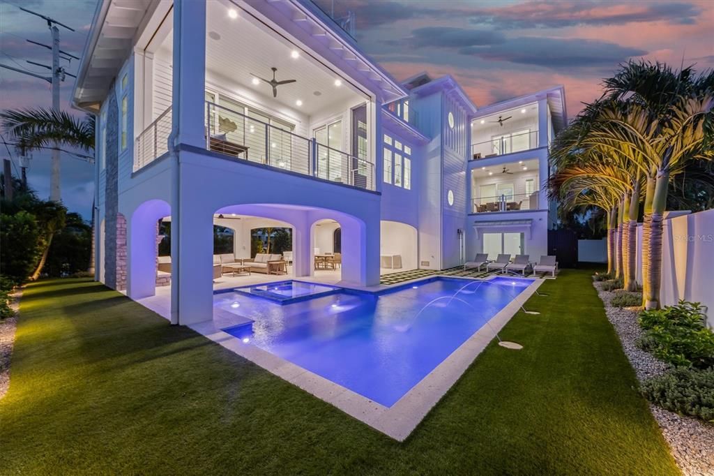 For Sale: $5,995,000 (5 beds, 5 baths, 3400 Square Feet)