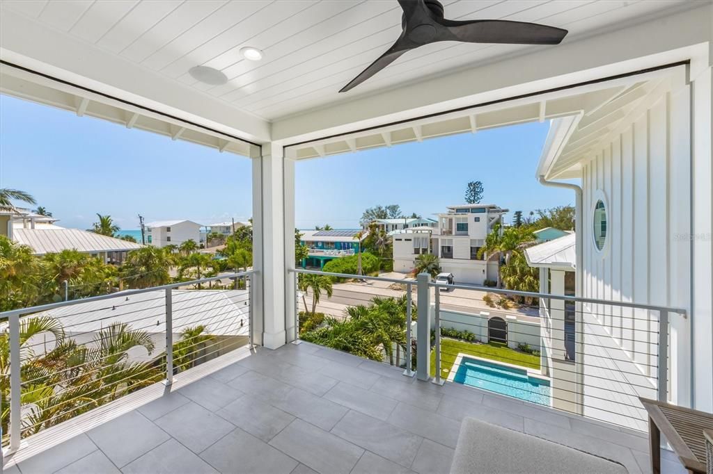 For Sale: $5,995,000 (5 beds, 5 baths, 3400 Square Feet)