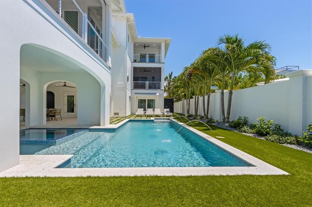 For Sale: $5,995,000 (5 beds, 5 baths, 3400 Square Feet)