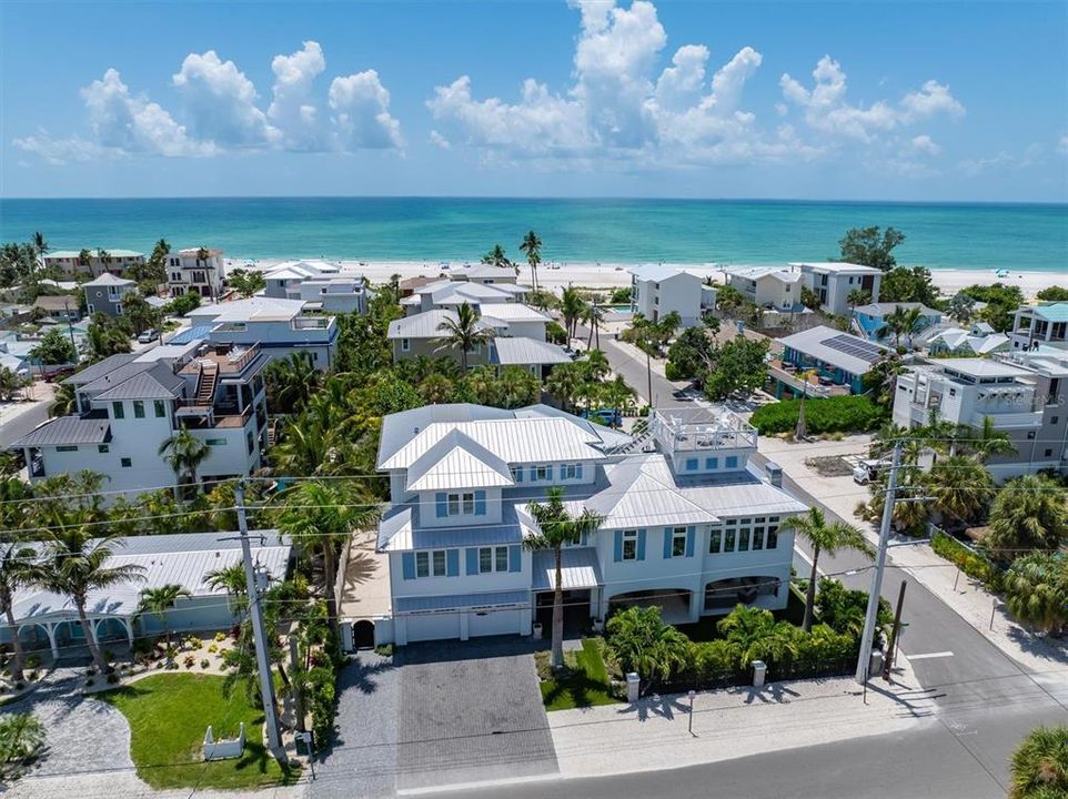 For Sale: $5,995,000 (5 beds, 5 baths, 3400 Square Feet)