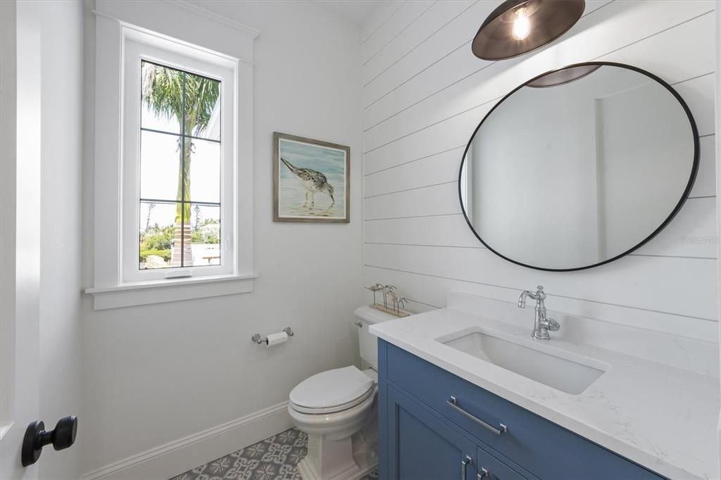 For Sale: $5,995,000 (5 beds, 5 baths, 3400 Square Feet)