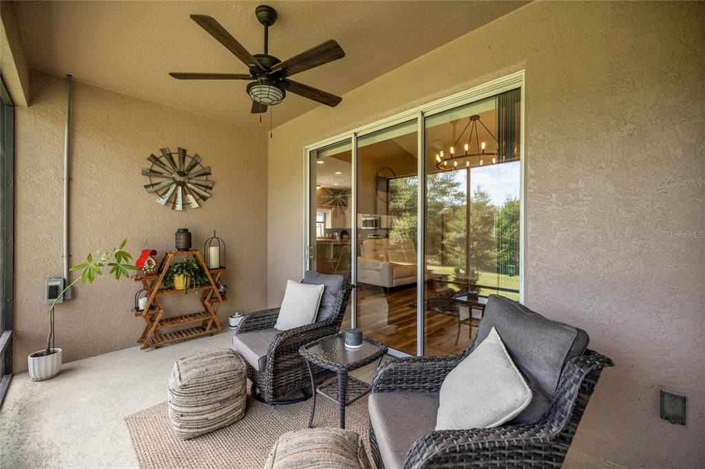 合同活跃: $279,900 (3 贝兹, 2 浴室, 1623 平方英尺)