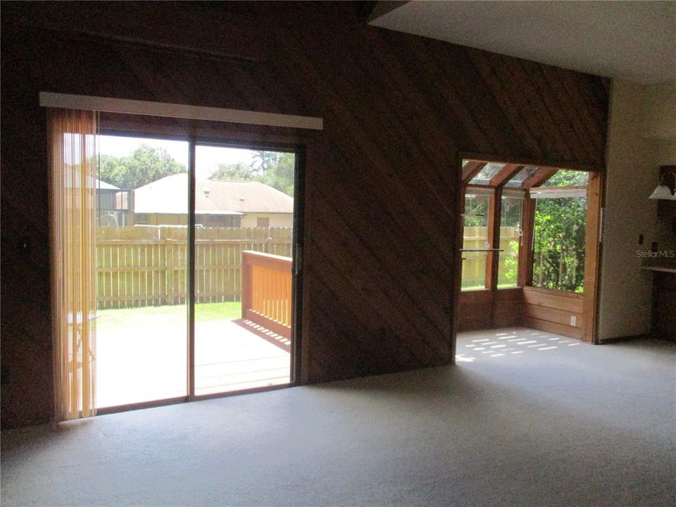 For Rent: $2,780 (3 beds, 2 baths, 2244 Square Feet)