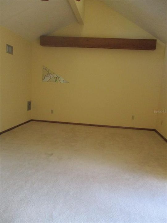 For Rent: $2,780 (3 beds, 2 baths, 2244 Square Feet)