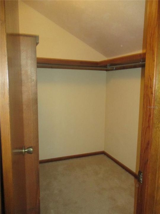 For Rent: $2,780 (3 beds, 2 baths, 2244 Square Feet)