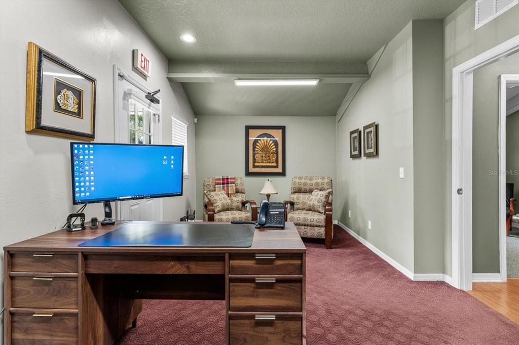 待售: $799,900 (0 贝兹, 0 浴室, 2420 平方英尺)