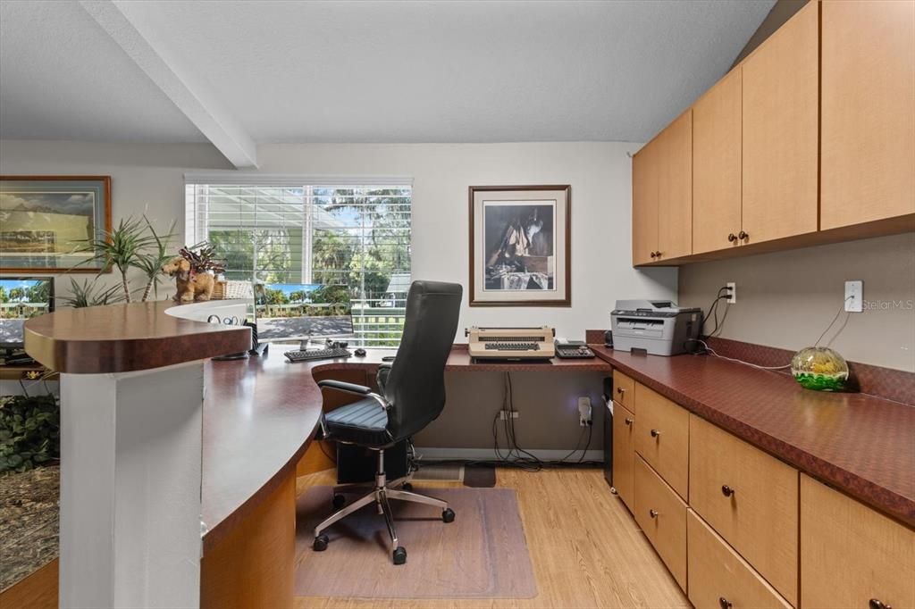 待售: $799,900 (0 贝兹, 0 浴室, 2420 平方英尺)