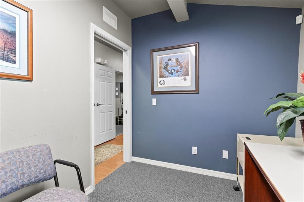 待售: $799,900 (0 贝兹, 0 浴室, 2420 平方英尺)