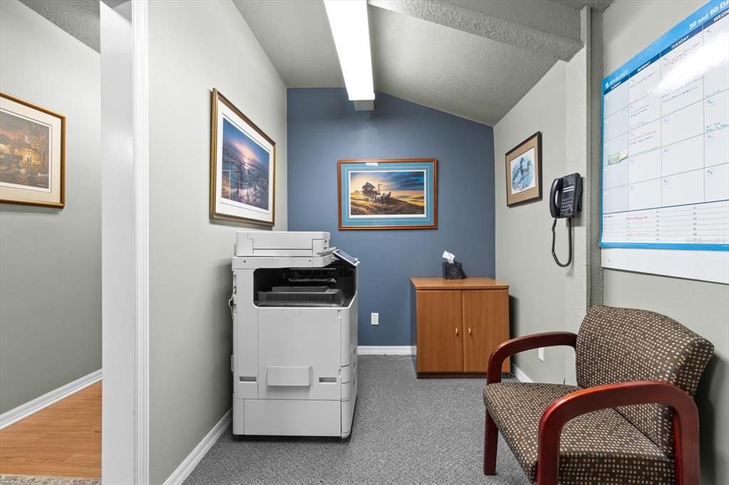 待售: $799,900 (0 贝兹, 0 浴室, 2420 平方英尺)