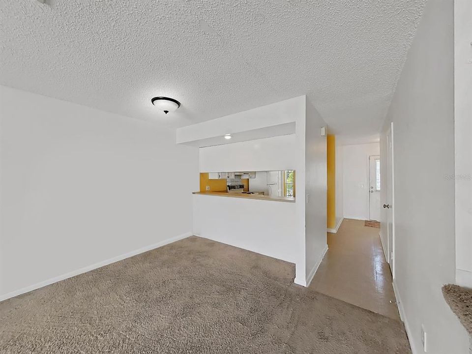 For Sale: $235,000 (2 beds, 1 baths, 1184 Square Feet)