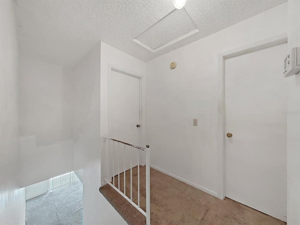 For Sale: $235,000 (2 beds, 1 baths, 1184 Square Feet)