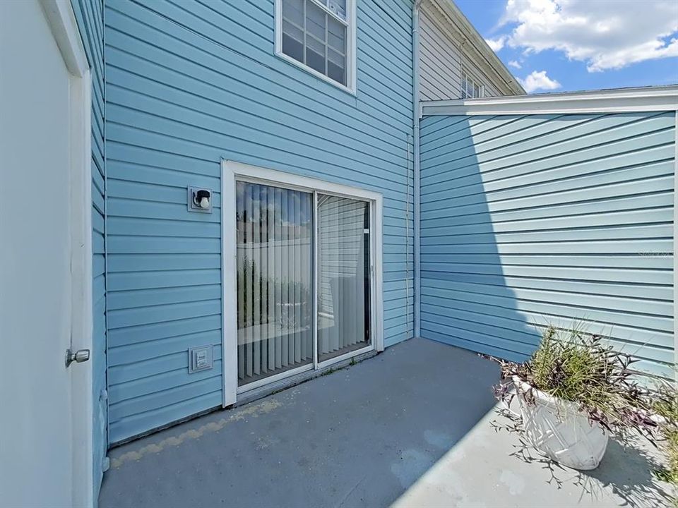 For Sale: $235,000 (2 beds, 1 baths, 1184 Square Feet)