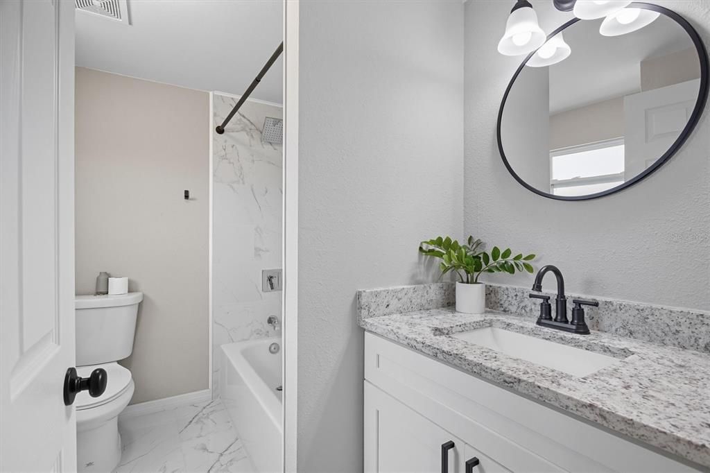 Под контрактом: $275,000 (3 спален, 2 ванн, 1116 Квадратных фут)