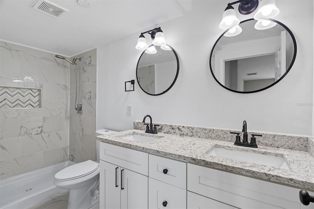 Под контрактом: $275,000 (3 спален, 2 ванн, 1116 Квадратных фут)