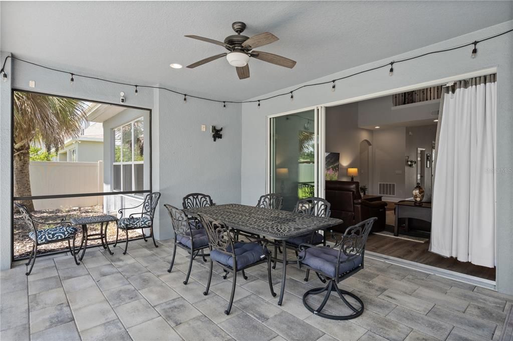 En Venta: $915,000 (6 camas, 4 baños, 4310 Pies cuadrados)