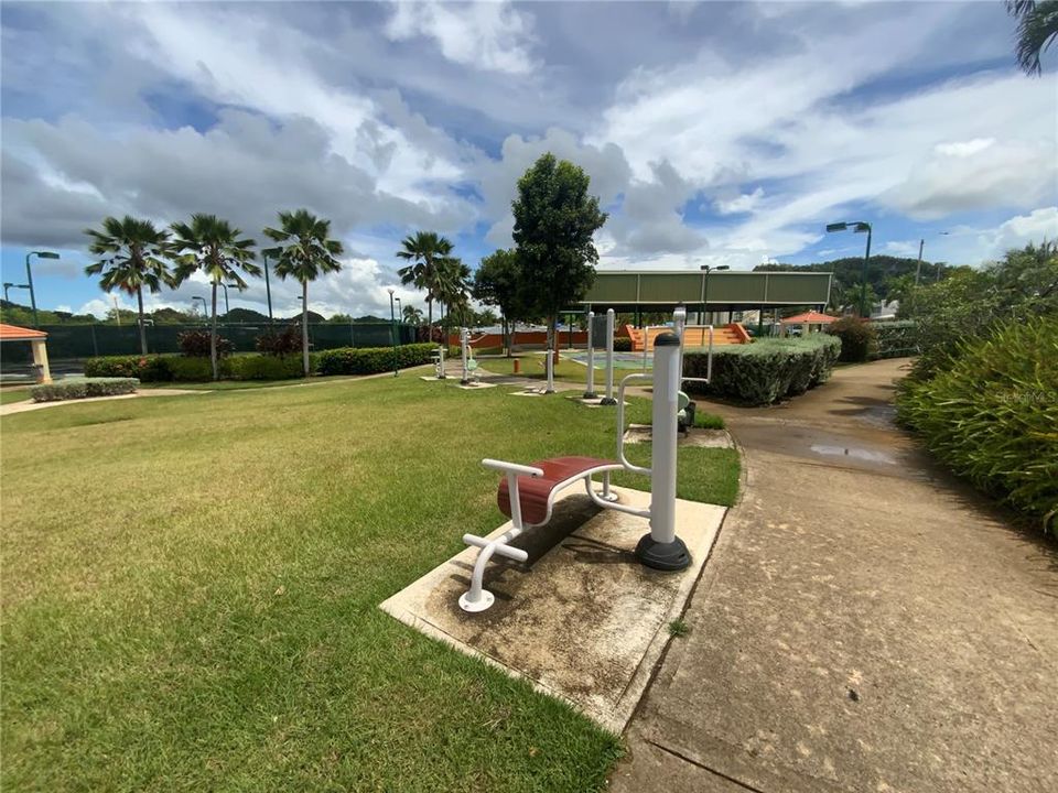 For Rent: $2,500 (3 beds, 2 baths, 1265 Square Feet)